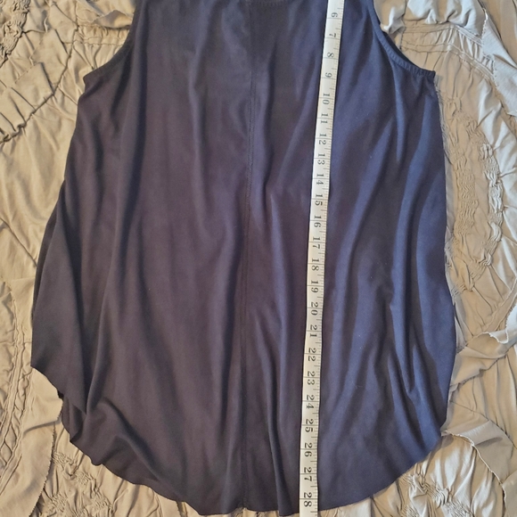 Adorable Super Soft Faux Suede Top Size M - Picture 7 of 8